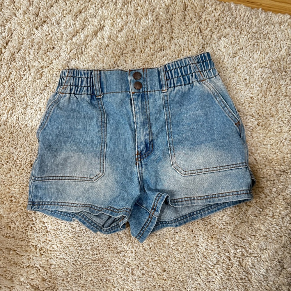 Almost Famous Denim Blue Junior’s Shorts M